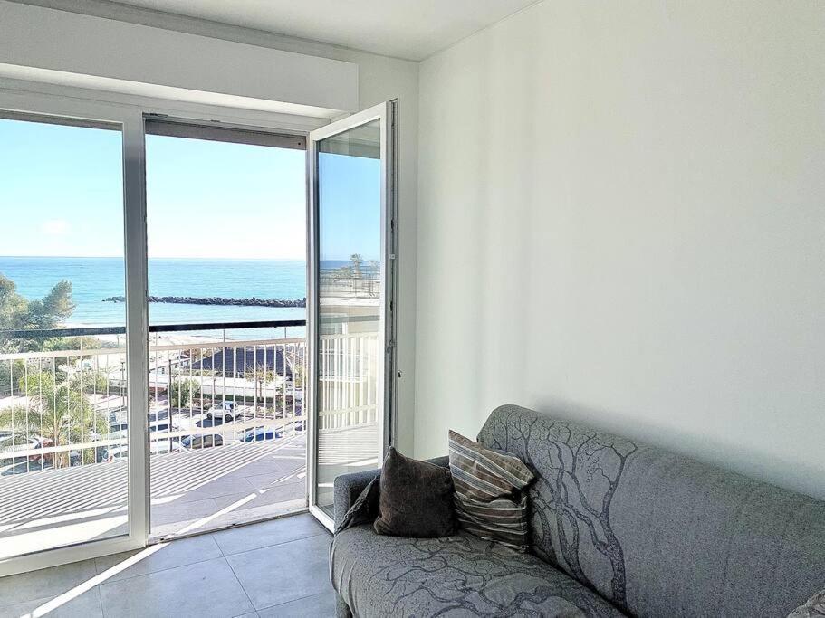 10 Min. Da Sanremo Appartamento Vista Mare Taggia Εξωτερικό φωτογραφία